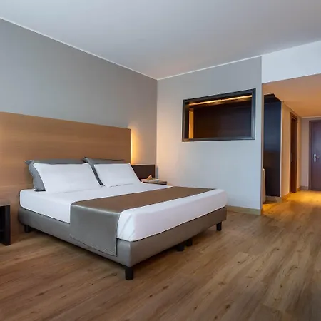 Hotel Golf Milano 4*
