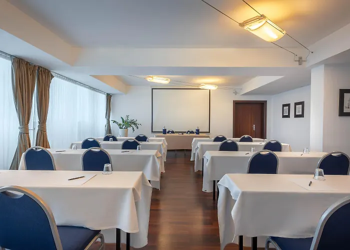 Golf Milano מלון 4*